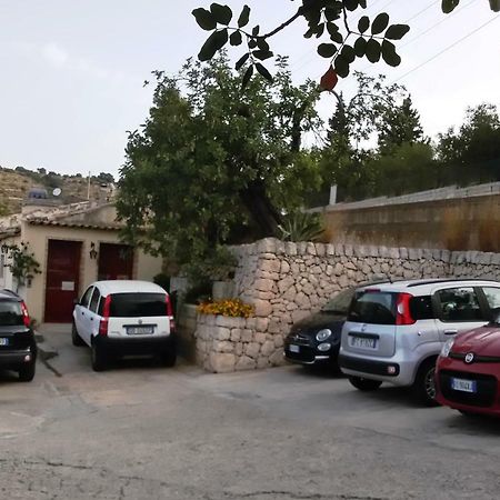 مبيت وإفطار نوتو La Suma Sumalia المظهر الخارجي الصورة
